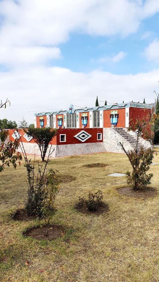 Hotel Casa De La Luna San Juan Teotihuacán Exteriör bild